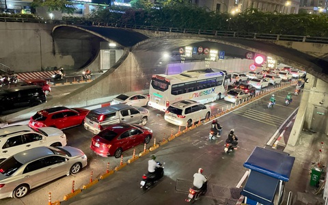 Tối 5-1, TP.HCM kiểm tra hệ thống chữa cháy tự động bên trong đường hầm sông Sài Gòn