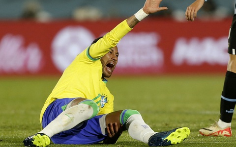 Neymar chấn thương nặng, Brazil lâm nguy ở vòng loại World Cup