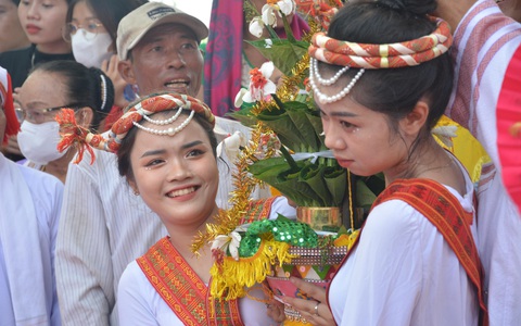 Bình Thuận: Phát huy Lễ hội Katê gắn với du lịch