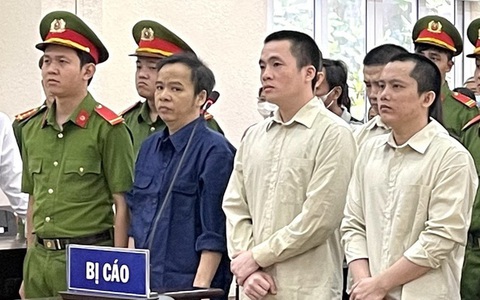 Cựu giám đốc sở tại Bình Dương bị tuyên 2,5 năm tù vụ cấp phép lao động