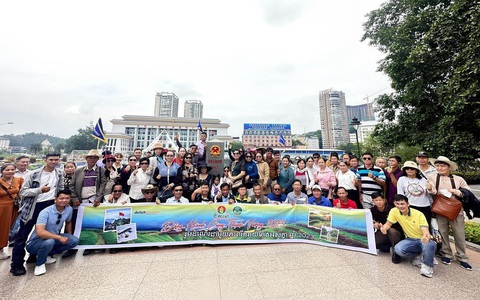 PVCFC tổ chức tour du lịch Việt Nam tri ân khách hàng Campuchia