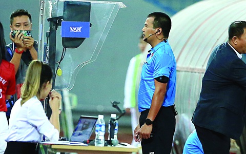 VAR của nhà nghèo