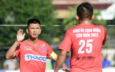 'Vua phủi Capdervilar' tỏa sáng ở giải bóng đá công nhân