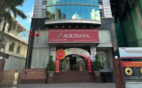 Agribank Chi nhánh Hóc Môn tuyển 5 lao động