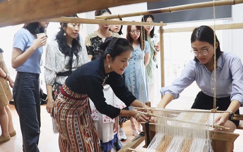 Góc nhìn trưa nay | 'Se gai sẻ gánh' với đồng bào người Mông