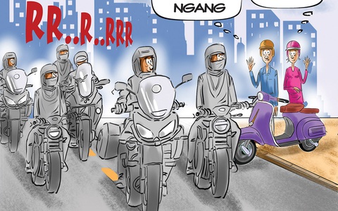 Xe phân khối lớn: Ra đường nhỡ gặp mô tô...