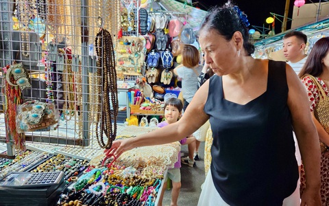 Nha Trang thi thiết kế quà lưu niệm đặc sắc để hút khách