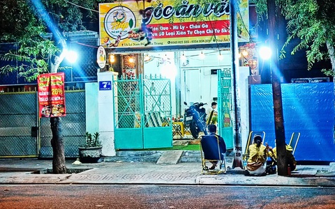 Mâu thuẫn trong quán ăn vặt, chủ quán bị đâm tử vong