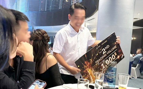 Lại mất tiền tỉ với forex