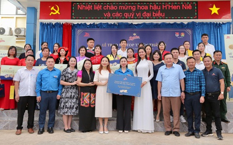 Danisa tiếp sức giáo viên vùng cao xoá rào cản công nghệ