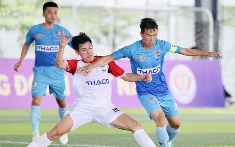 Màn ngược dòng đầy cảm xúc ở ngày khai cuộc vòng chung kết giải bóng đá công nhân