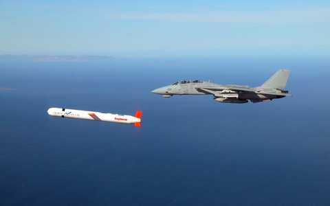 Mỹ bật đèn xanh bán 400 tên lửa Tomahawk cho Nhật Bản