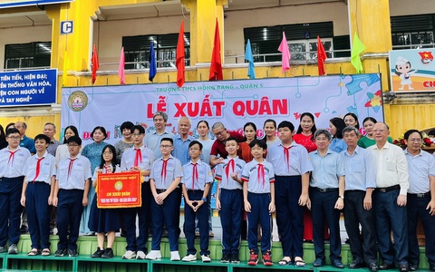 Học sinh Trường THCS Hồng Bàng, TP.HCM xuất quân dự Robotacon thế giới