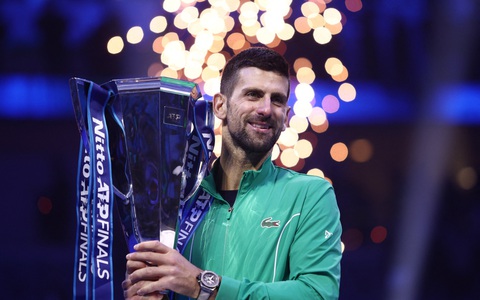 Lần thứ 7 vô địch ATP Finals, Djokovic vượt mặt Federer
