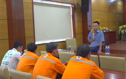 Cán bộ ngành Điện cần thích nghi với thời đại mới