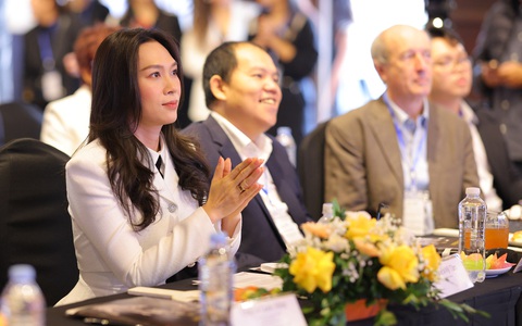 Ca sĩ Mỹ Tâm làm giám khảo giải thưởng Hành động vì cộng đồng