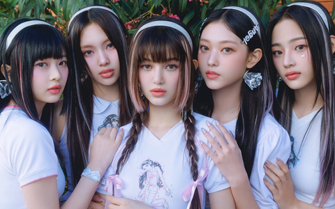 Nhóm nhạc NewJeans 'em gái BTS' được dự đoán soán ngôi BlackPink