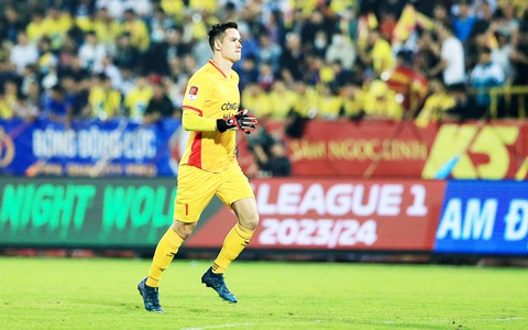 HLV Troussier và tin vui từ Filip Nguyễn
