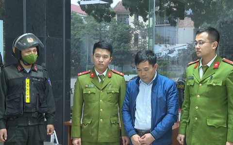 Giám đốc trung tâm đăng kiểm ở Phú Thọ bị khởi tố