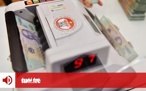 Đọc báo cùng bạn 13-3: Ngân hàng 'đi đêm' lãi suất?