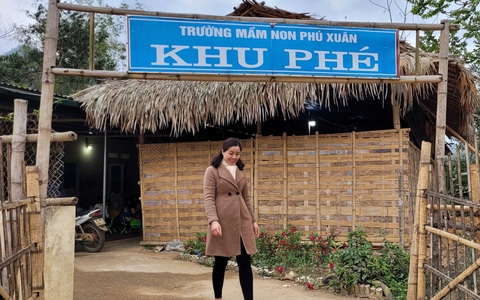 Lớp học mầm non 'gió lùa tứ bề' nơi thượng nguồn sông Mã