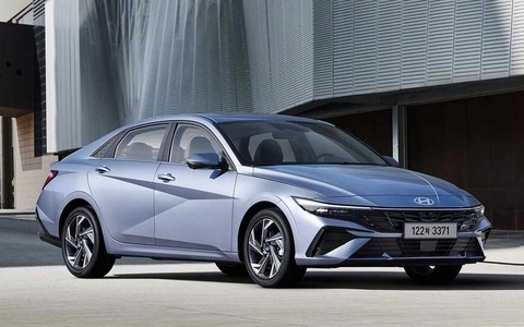 Nhiều người Việt chưa kịp mua Hyundai Elantra 2022 thì xe đã có bản nâng cấp mới