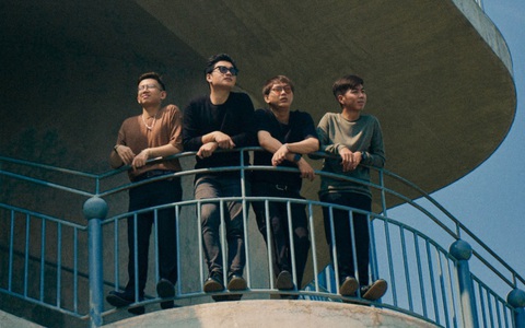 Nhóm Chillies làm concert tour kể chuyện 'trên những đám mây'
