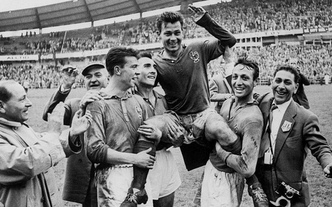 Kỷ lục gia World Cup qua đời