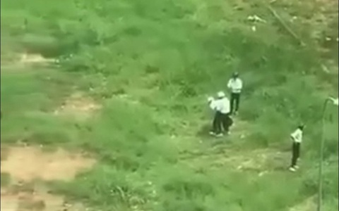 Clip nhóm học sinh ở Cà Mau đánh nhau là tự dàn dựng