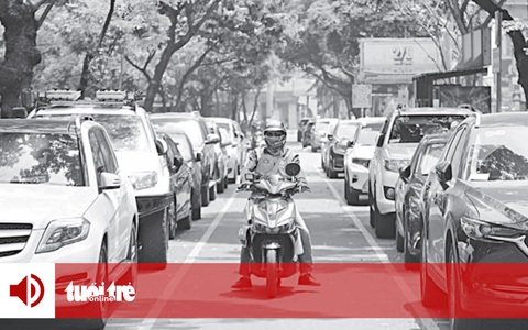 Đọc báo cùng bạn 7-3: Thị trường xăng dầu cần phá vỡ thế độc quyền