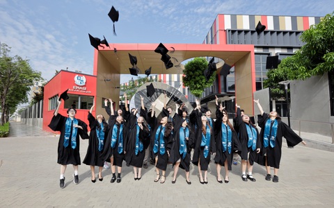 Cơ hội học bổng tại Trường EMASI