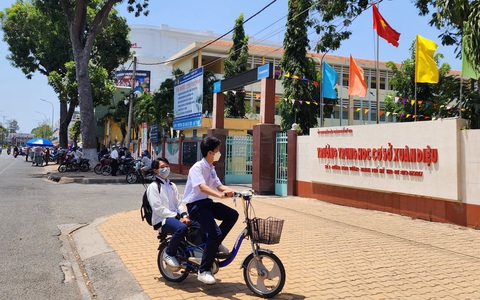 Vụ 'gạ tình' nữ sinh lớp 8: nhà trường đổ cho học sinh nhưng thầy giáo thừa nhận