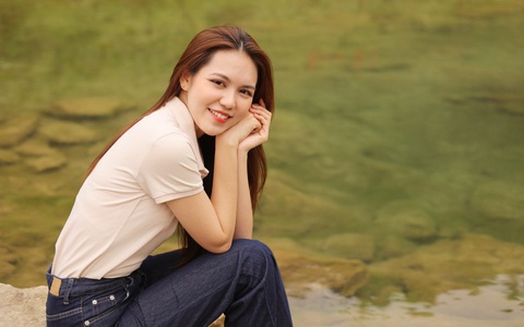 Hoa hậu Kỳ Duyên khoe sắc giữa kiệt tác thác Bản Ba