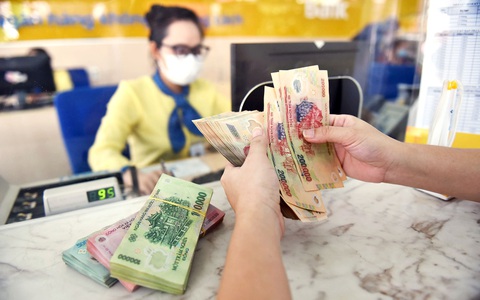 Tín dụng tăng chậm, ngân hàng lo lỗ