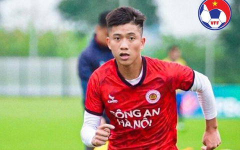 Phan Văn Đức đứt dây chằng, HLV Troussier đau đầu