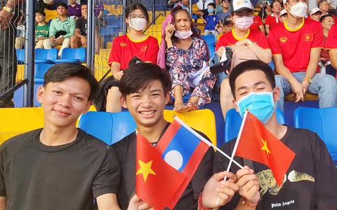 Hình ảnh đẹp của cổ động viên Việt Nam