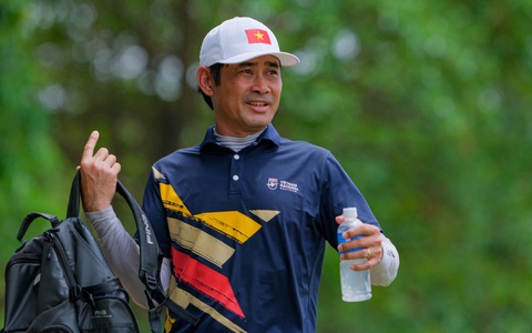 Huy chương vàng SEA Games của cha con golfer Lê Khánh Hưng