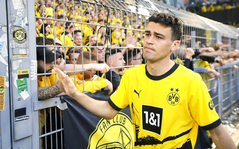 Dortmund và câu chuyện buồn của làng bóng đá