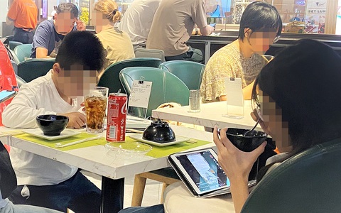 'Vắc xin số' bảo vệ trẻ trên mạng