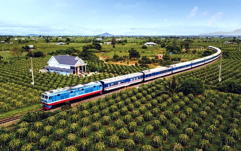 Đường sắt Bắc - Nam đẹp mà chưa đẹp
