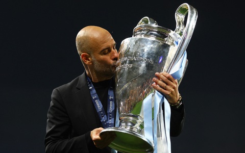 Như Messi, Guardiola đã ‘nhất thống giang hồ’