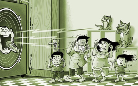 Du khách đến Hội An ngạc nhiên vì 'loa kẹo kéo karaoke' ồn ào