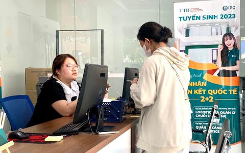 Vào đại học: Dễ hay khó? - Kỳ 4: 'Dễ như ăn kẹo?'