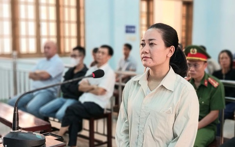 Tin cựu nhân viên ngân hàng, chủ tiệm vàng mất 53 tỉ