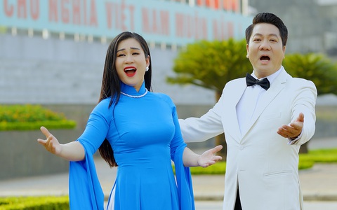Phổ nhạc bài thơ Người đi tìm hình của nước
