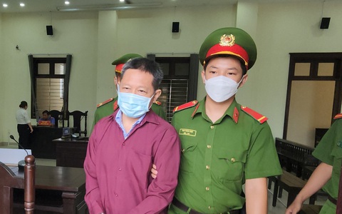 Chủ tịch xã lừa chiếm đoạt tiền đặt cọc lúa, chuyển đất của người khác để trừ nợ