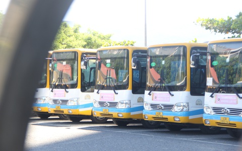 Hơn 100 tài xế nghỉ việc vì chậm trả lương, xe buýt Đà Nẵng lại 'đứng bánh'