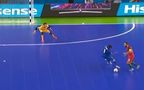 Những bàn thắng tuyệt đẹp của huyền thoại futsal Ricardinho