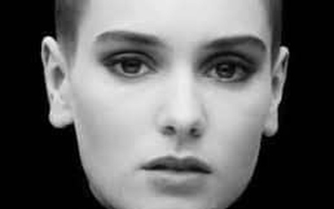 Sinead O'Connor, chủ nhân bản hit 'Nothing Compares 2 U', qua đời ở tuổi 56