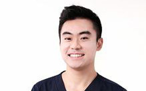 Bác sĩ 9X, TikToker triệu view